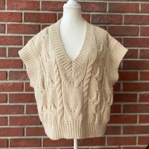 Maria Vittoria  Paolillo Italy Alpaca Wool Blend Cable Knit Vest Size M NWOT